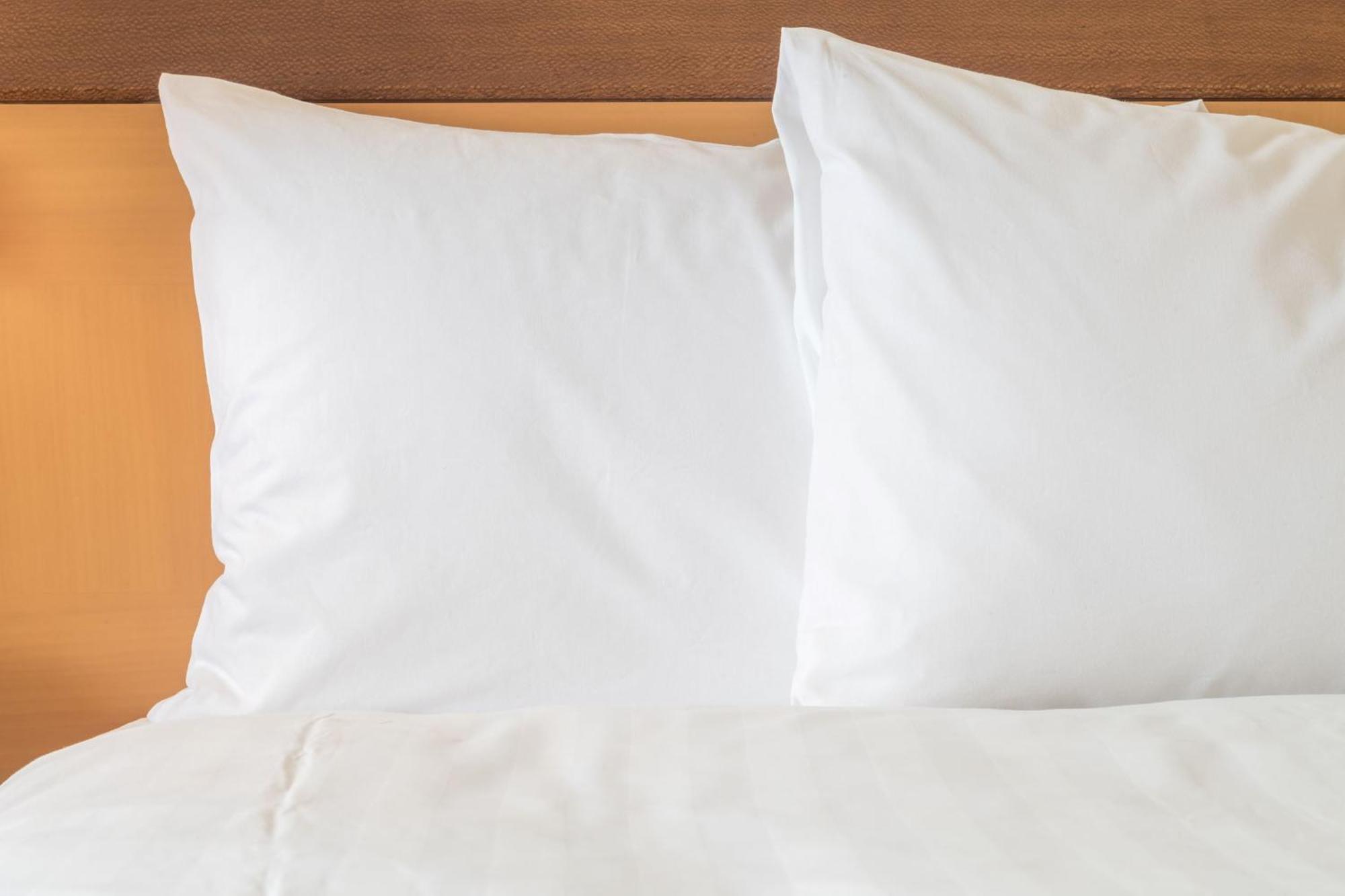 Holiday Inn Express Hotel & Suites Columbus By Ihg Екстериор снимка