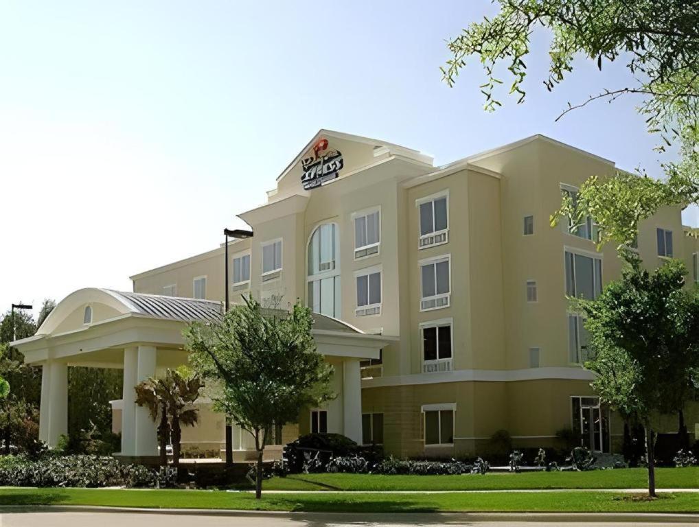 Holiday Inn Express Hotel & Suites Columbus By Ihg Екстериор снимка