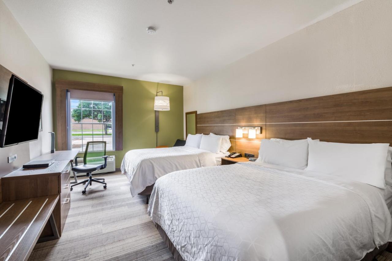 Holiday Inn Express Hotel & Suites Columbus By Ihg Екстериор снимка